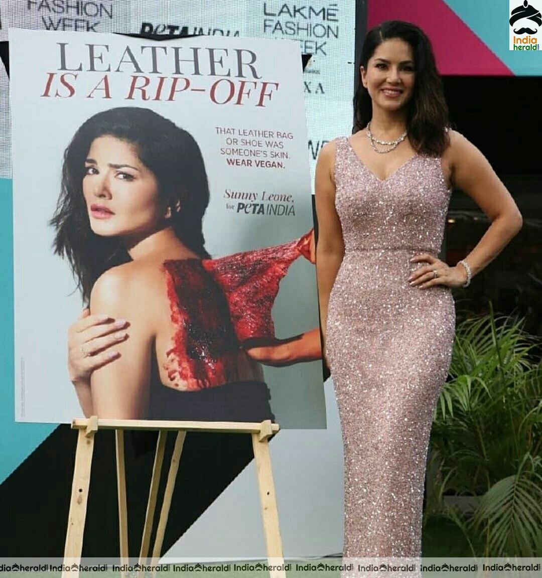 Sunny Leone latest Hot Photo Stills