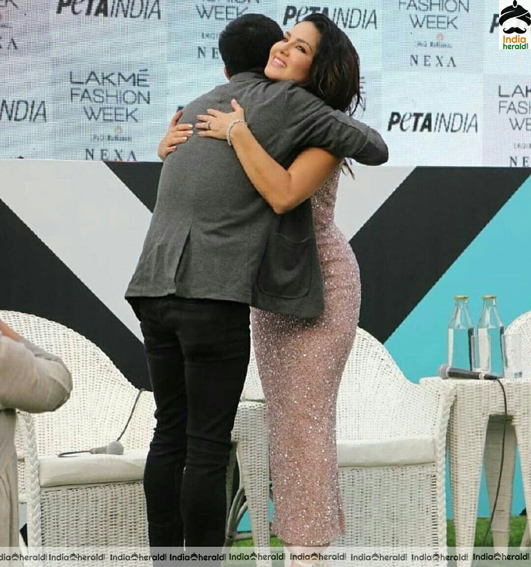 Sunny Leone latest Hot Photo Stills