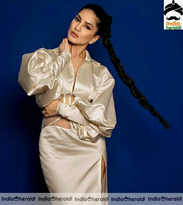 Sunny Leone Latest Hot Silver Photo shoot