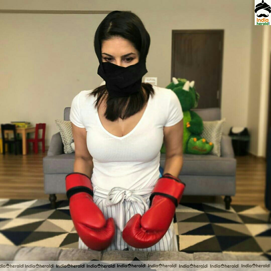 Sunny Leone make innovative idea to create her face mask and Gloves
