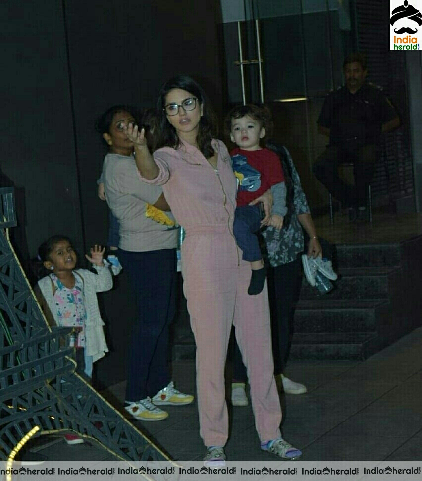 Sunny Leone spotted in Mumbai airport with her kids