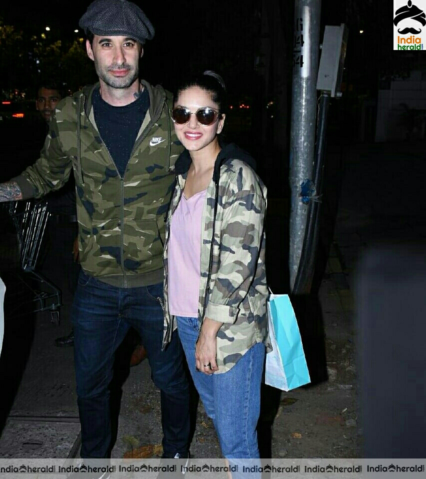 Sunny Leone With Husband Daniel Spotted At Food Hall At Bandra