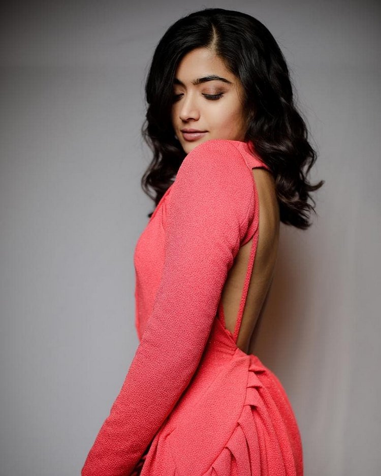 Super Sensational Young Beauty Rashmika Mandanna Latest Pictures