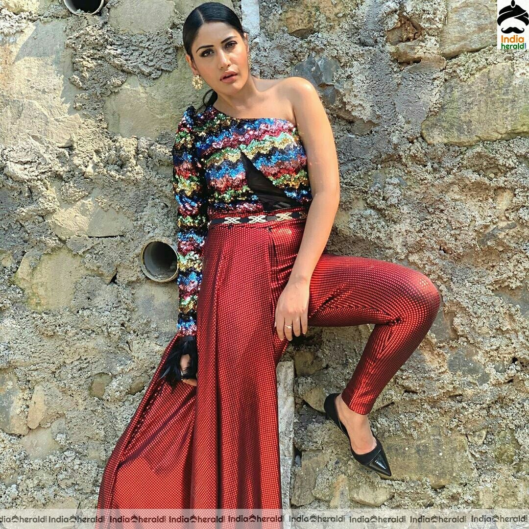 Surbhi Chandna Latest Hot Glitter Dress Stills