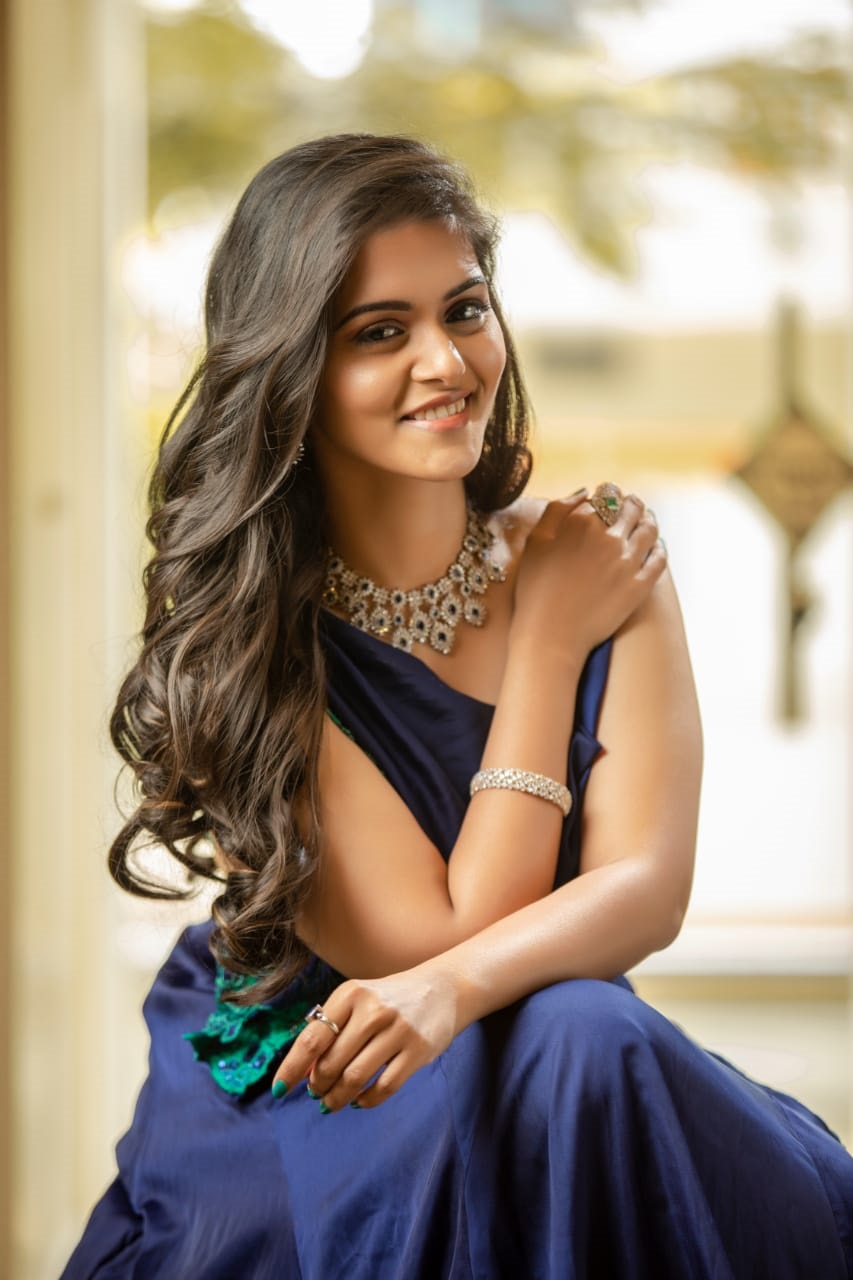 Swathishta Latest Sizzling Photos
