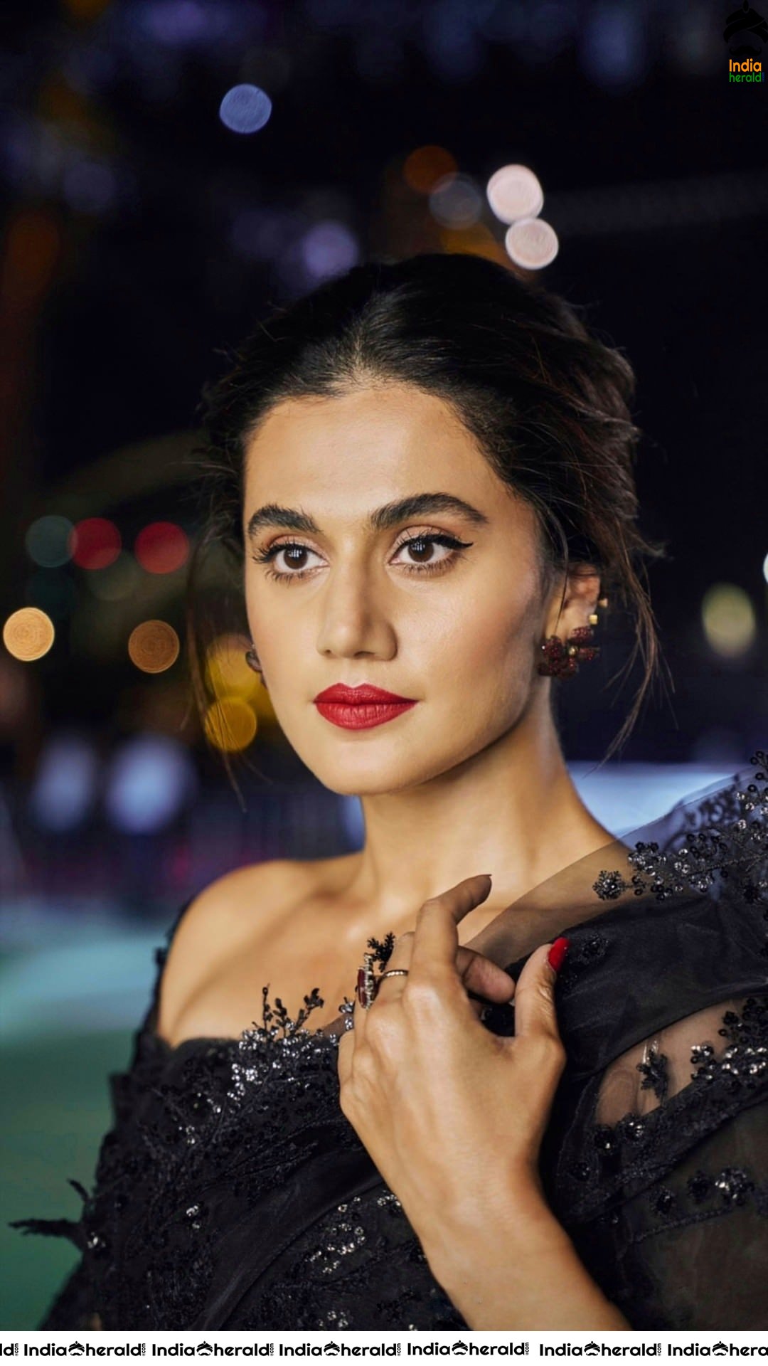 Taapsee clicked at Zee Cine Awards 2020