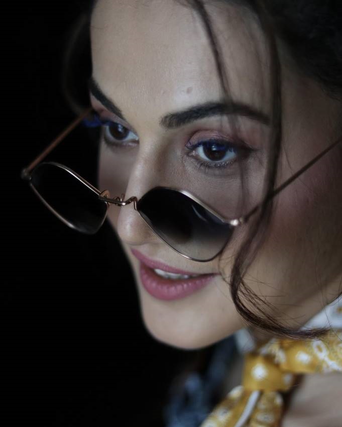 Taapsee Latest Sizzling Photoshoot Stills