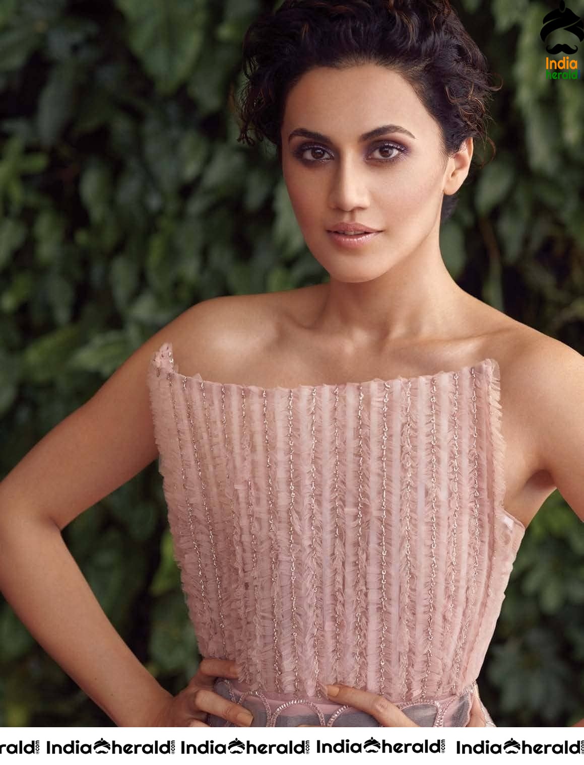 Taapsee Latest Stunning Photoshoot Pics