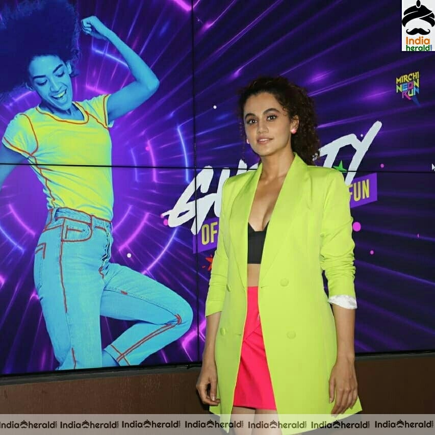 Taapsee Pannu Announced The 5th Edition Of Mirchi Neon Run