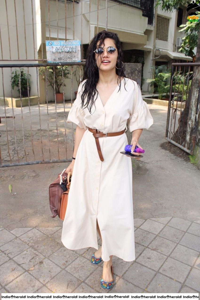 Taapsee Pannu spotted at Kromakay salon in Juhu