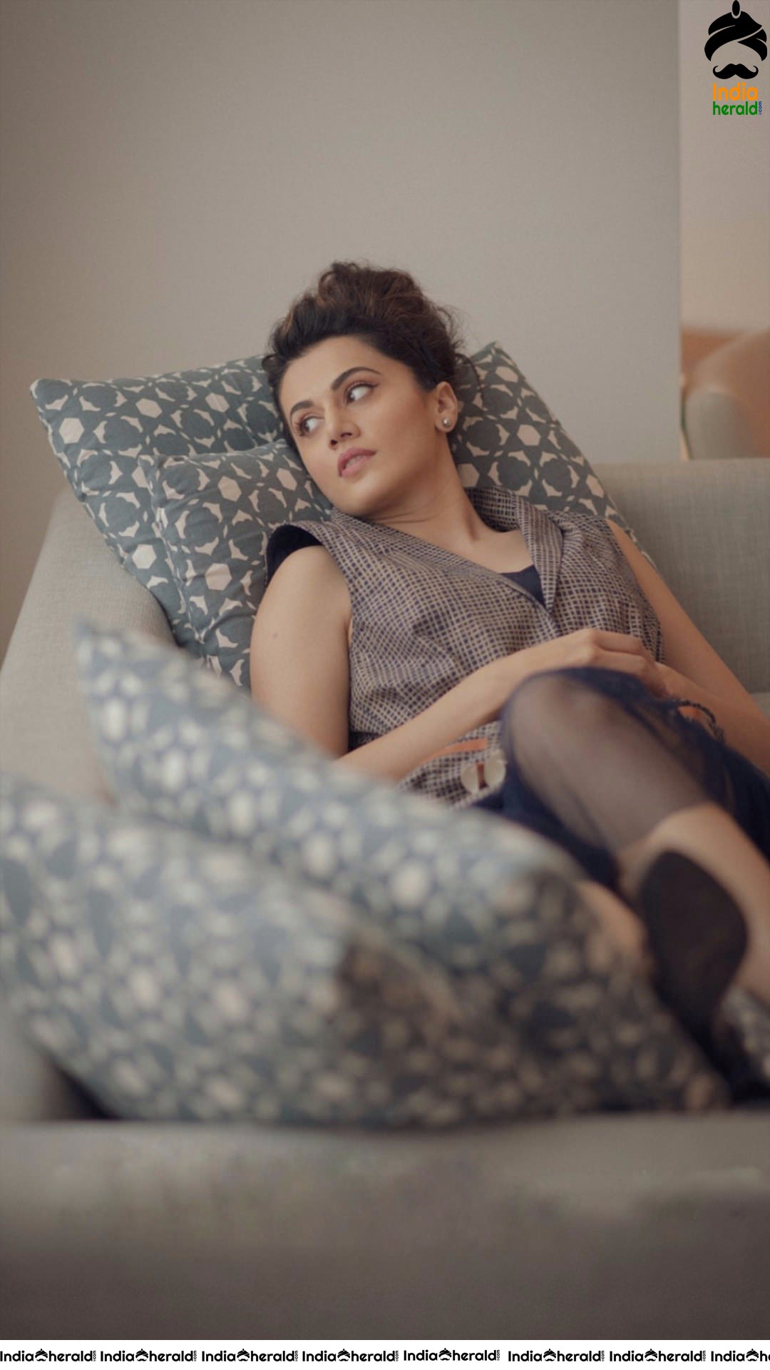 Taapsee Recent Hot Photoshoot Clicks