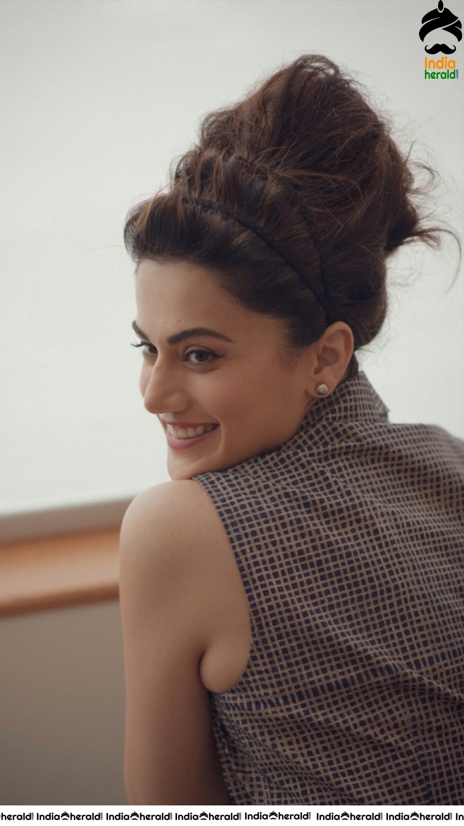 Taapsee Recent Hot Photoshoot Clicks