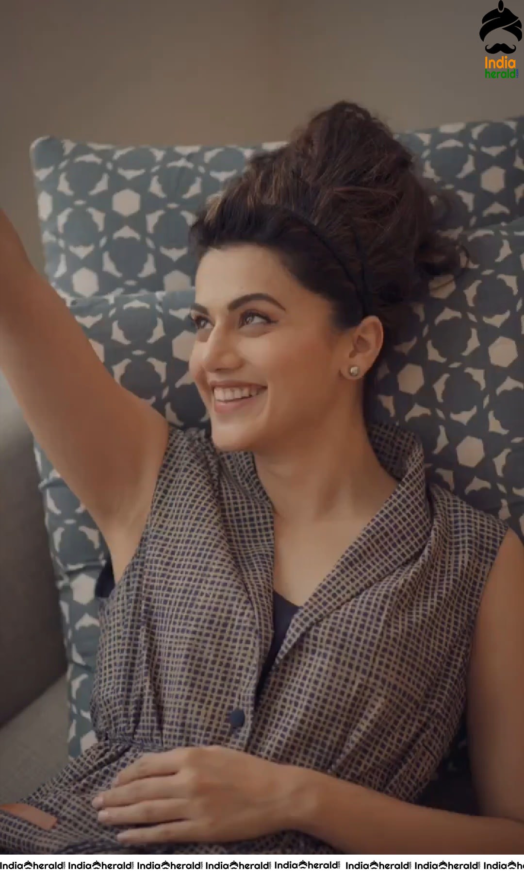 Taapsee Recent Hot Photoshoot Clicks