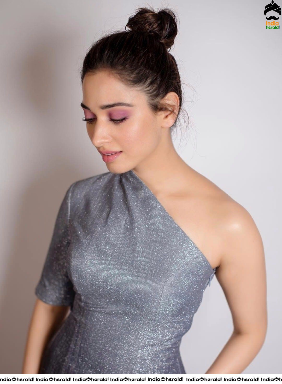 Tamannaah Slaying it in Tight Silver Dress from Ungal Naan Event