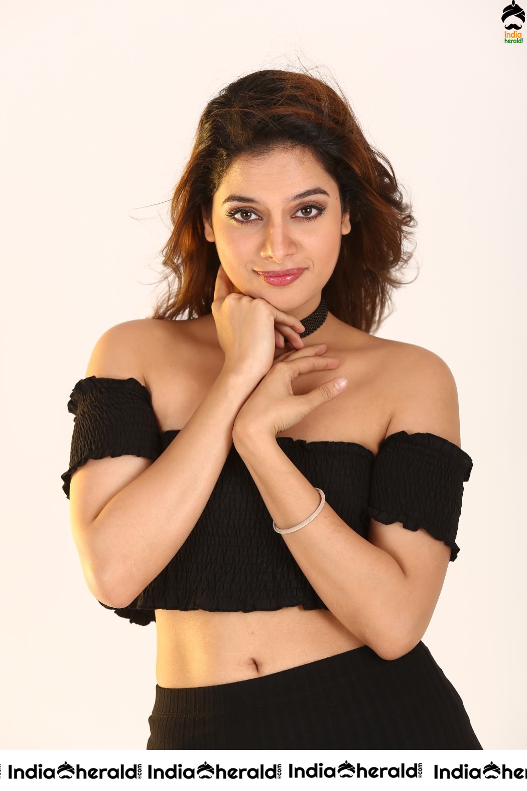 Tanya Hope Latest Hot Photoshoot Clicks