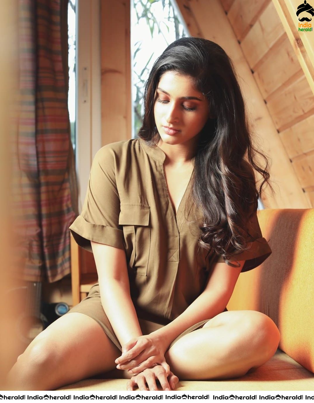 Tanya Ravichandran Latest Hot Photos