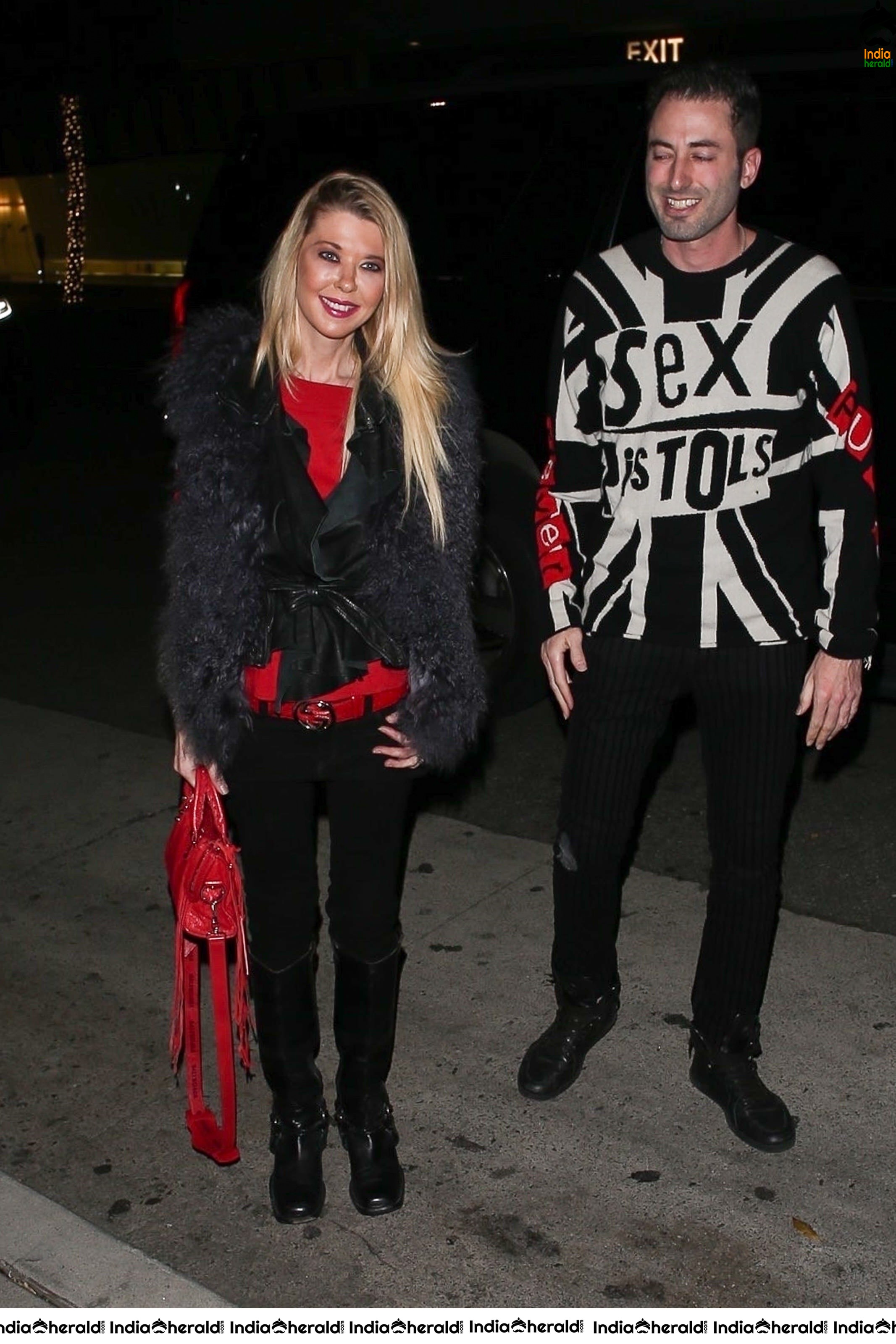 Tara Reid heading in for dinner at Madeo in Beverly Hills