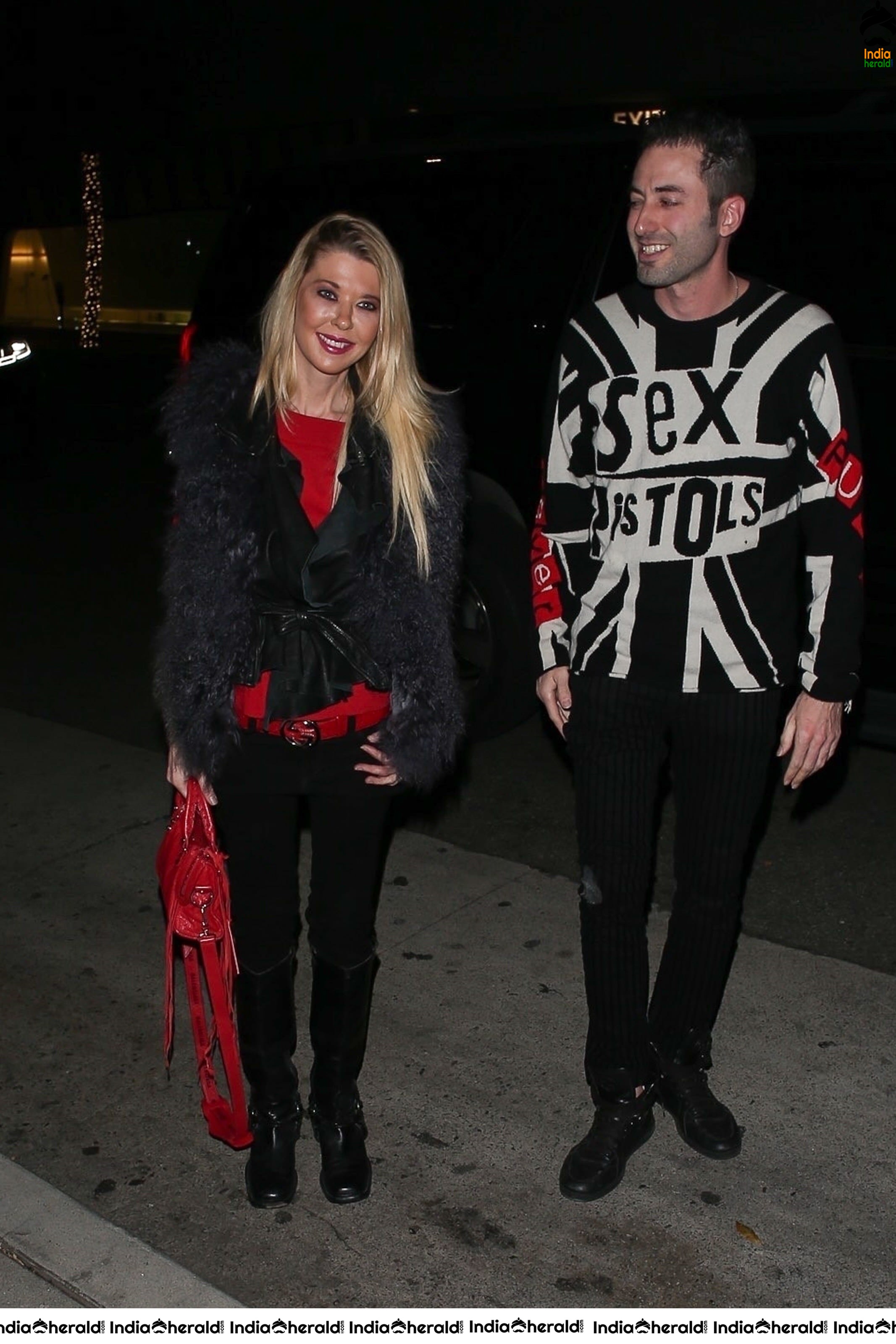 Tara Reid heading in for dinner at Madeo in Beverly Hills