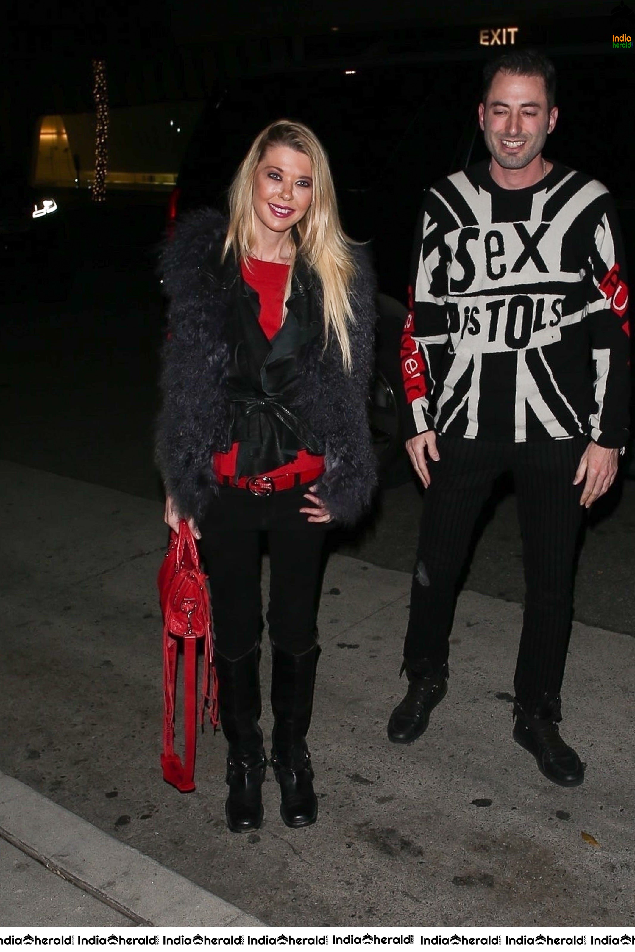 Tara Reid heading in for dinner at Madeo in Beverly Hills