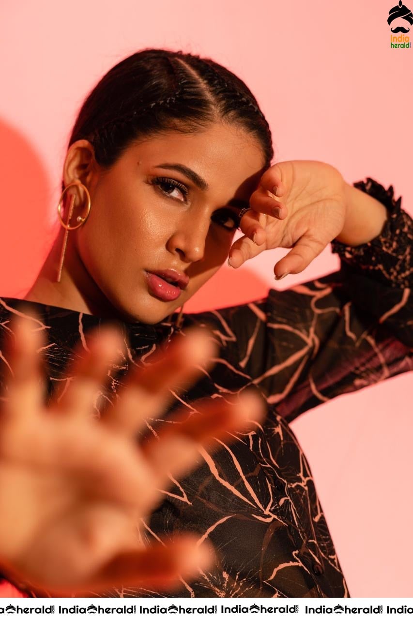 Tempting and Attractive Lavanya Tripathi Hot Recent Photoshoot Set 3