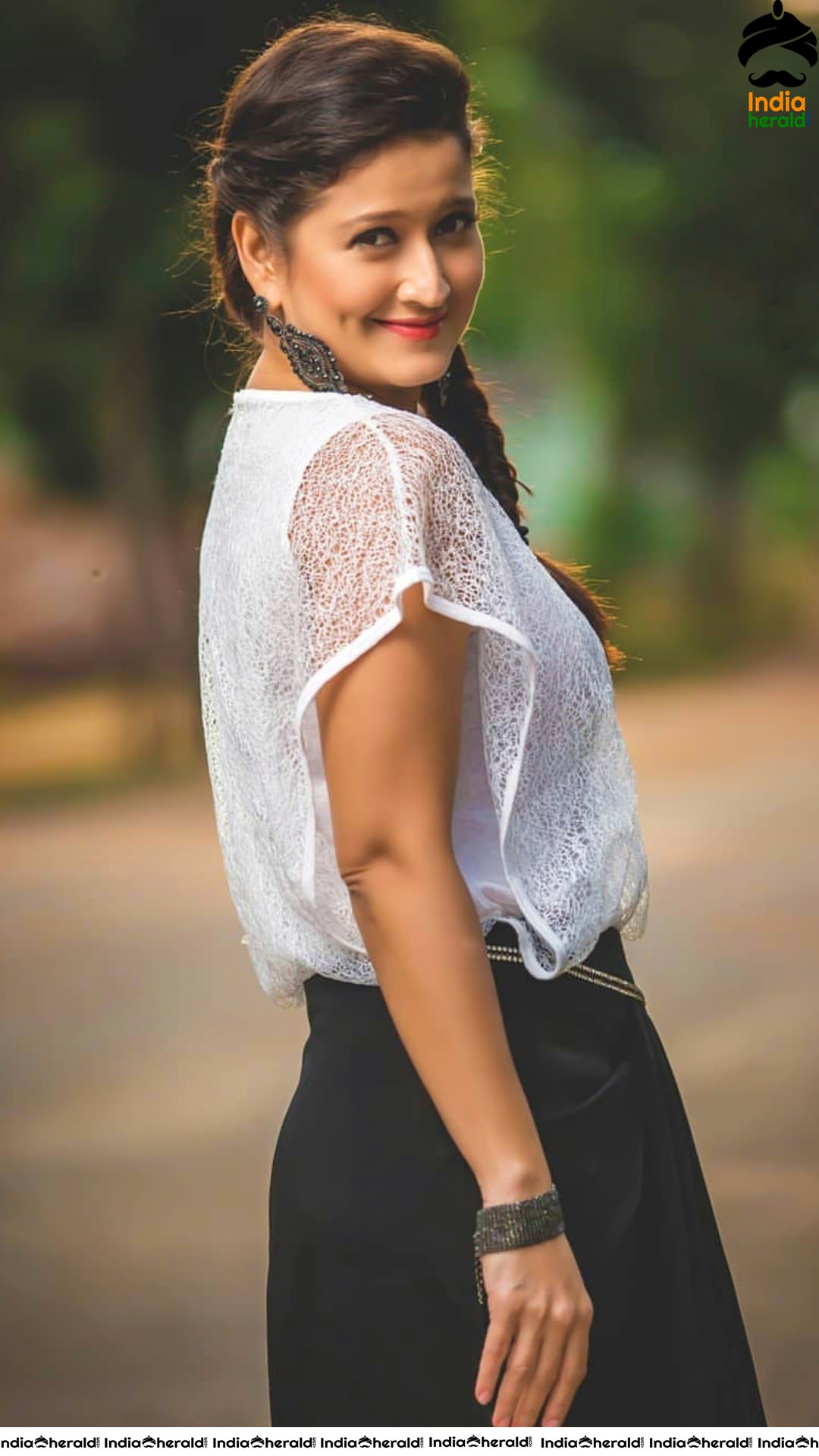 The Evergreen Dimple Beauty Laila Latest Photos