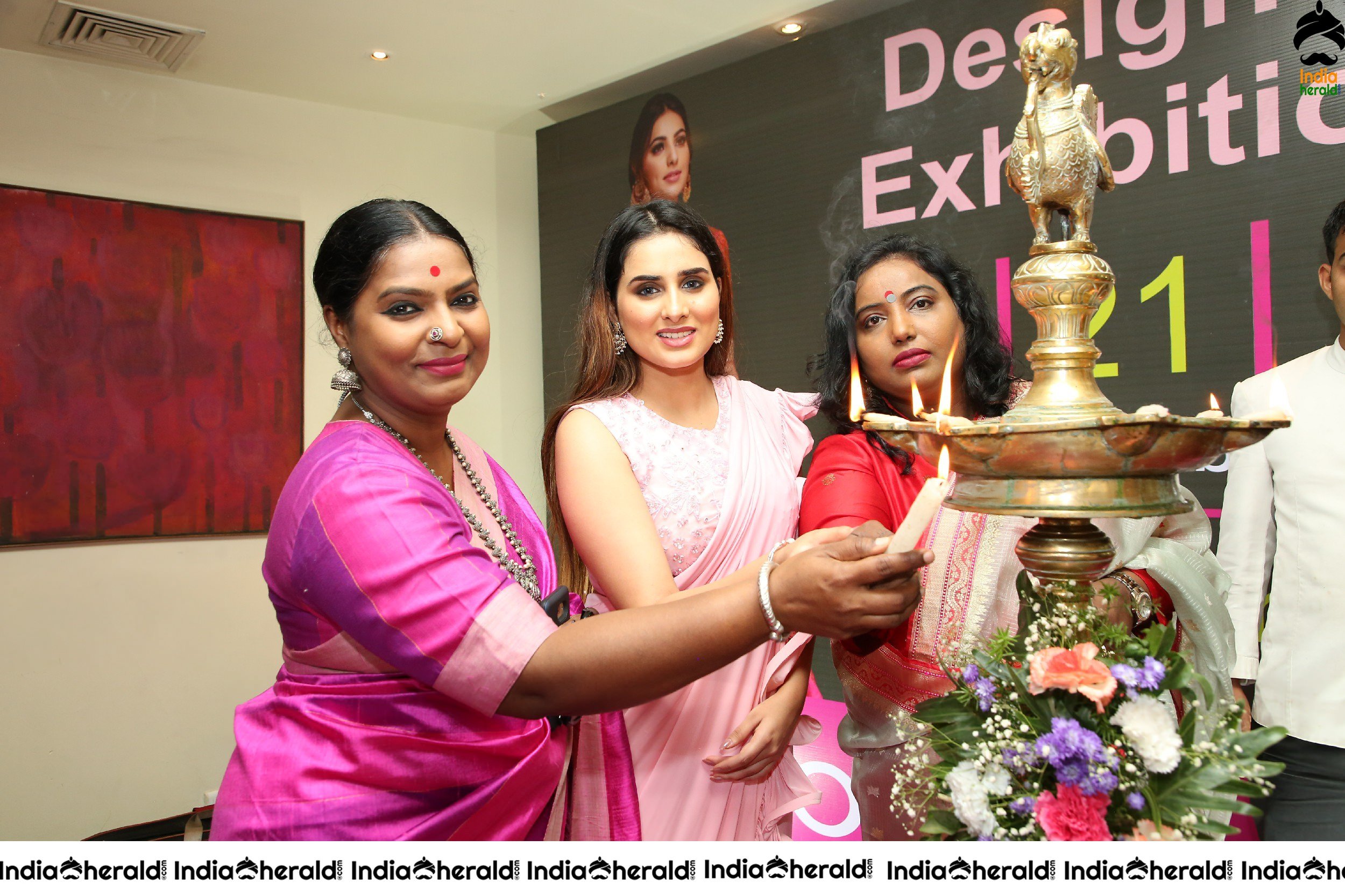 Tollywood Actress Nikitha inaugurates Melodrama Designer Expo at Taj Krishna
