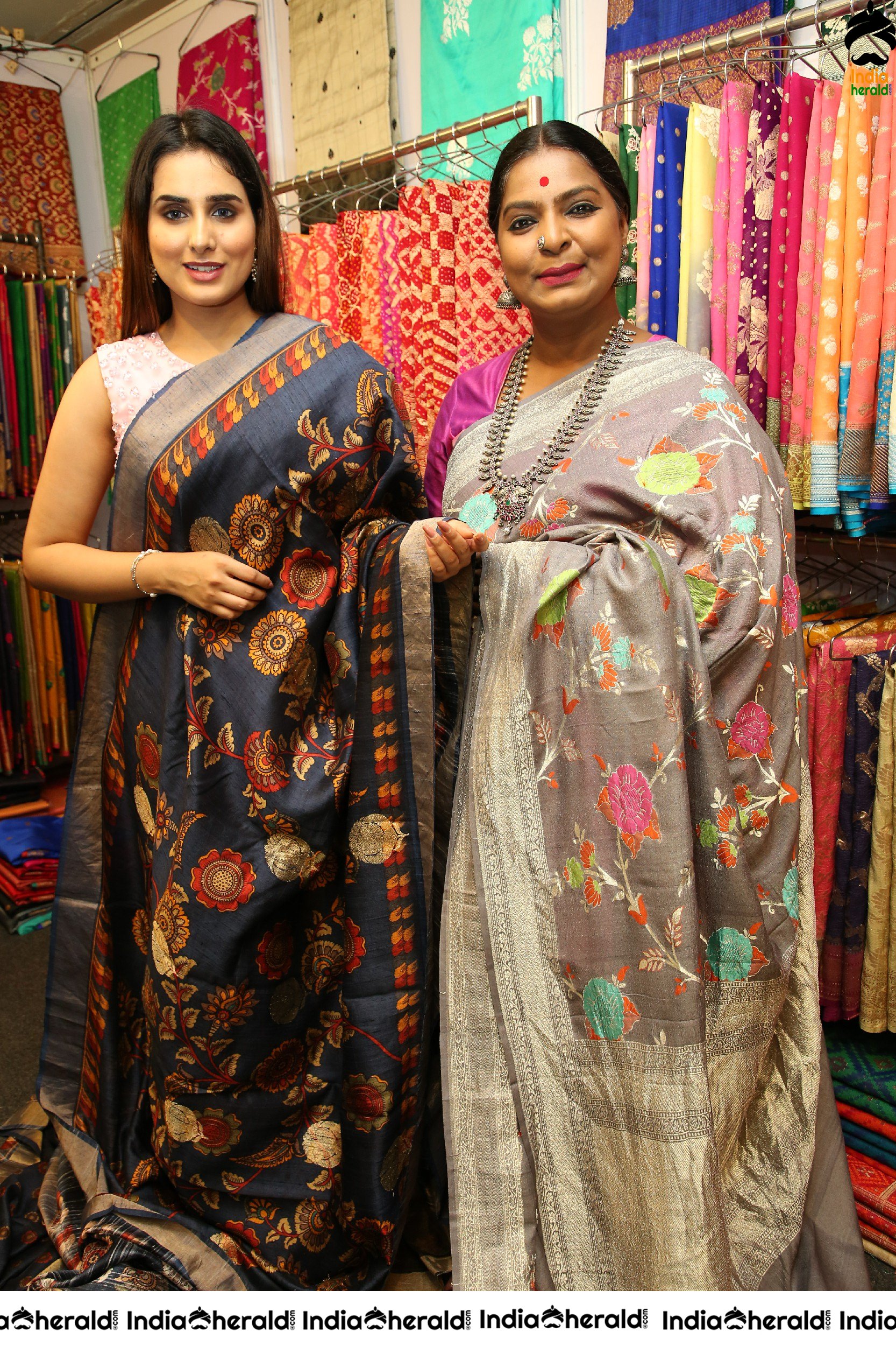 Tollywood Actress Nikitha inaugurates Melodrama Designer Expo at Taj Krishna