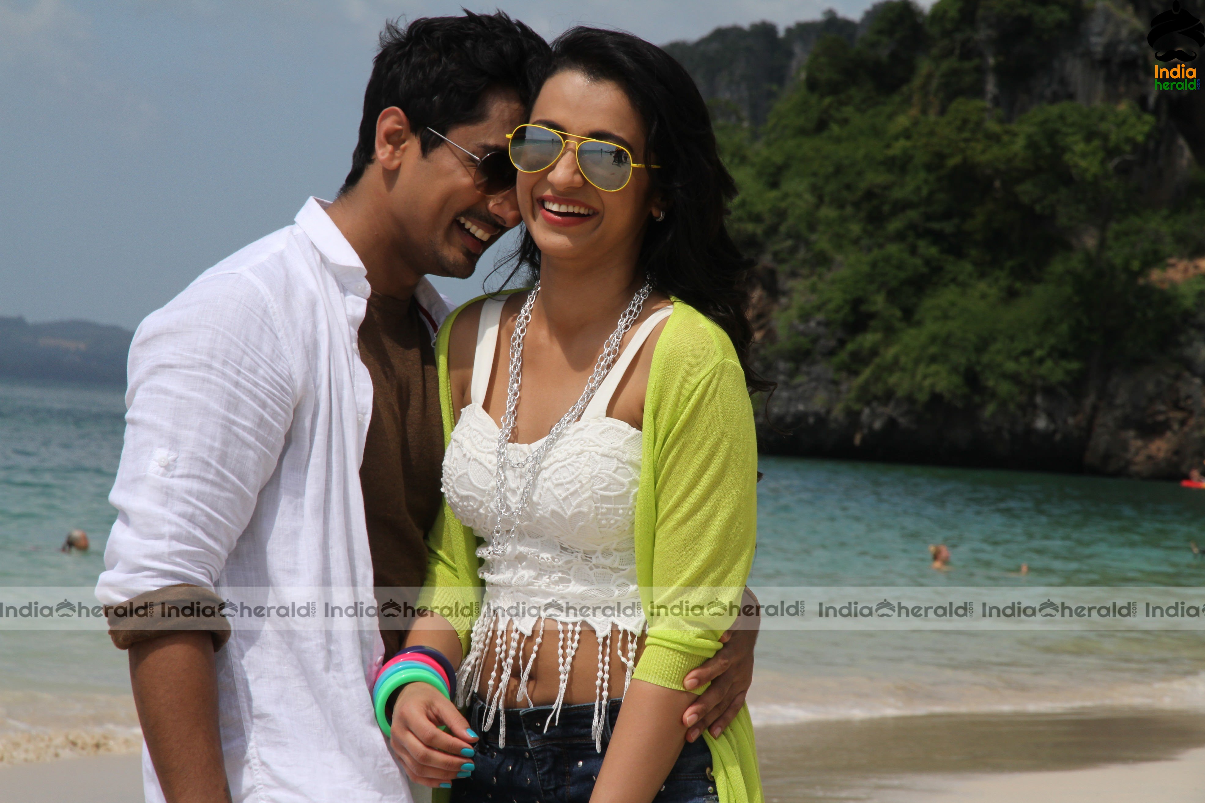 Trisha Hot Hd Pics in Bikini while getting intimate with Sid