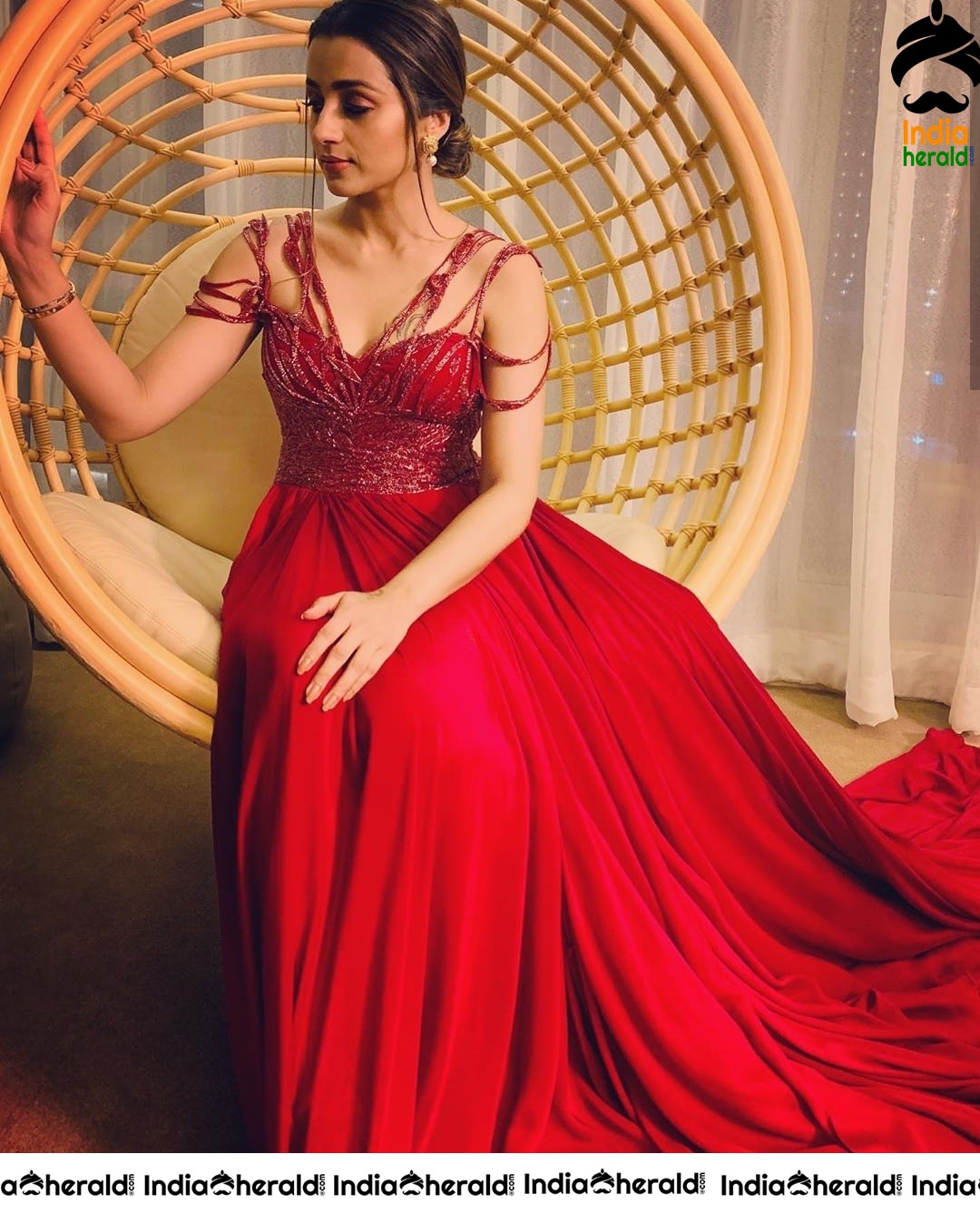 Trisha Looking Red Hot in these glittering Attire