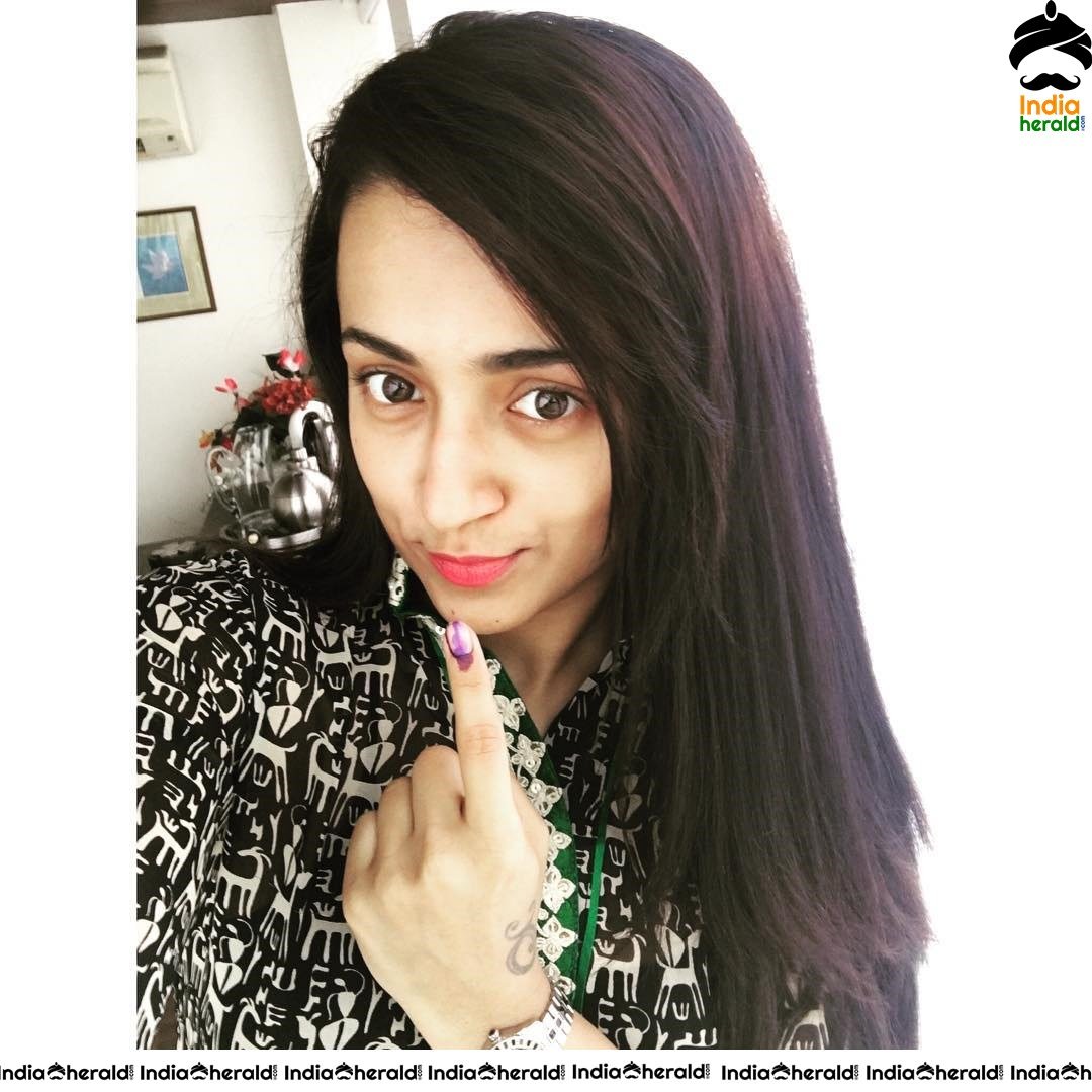 Trisha Looking Vivacious and Sexy in these Unseen Latest Hot Photos