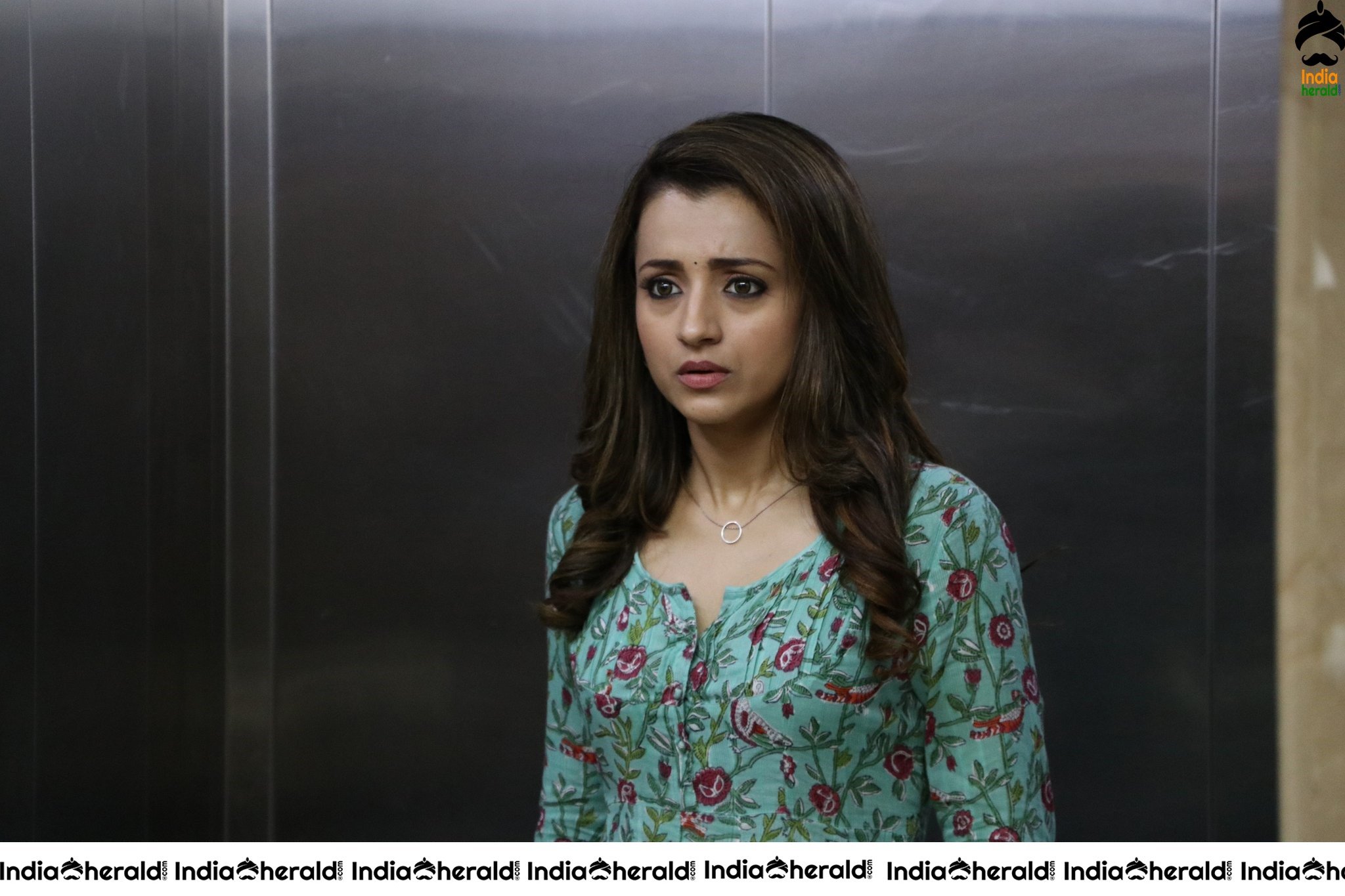 Trisha Photos as a Sexy Doctor from her Upcoming Movie Set 1