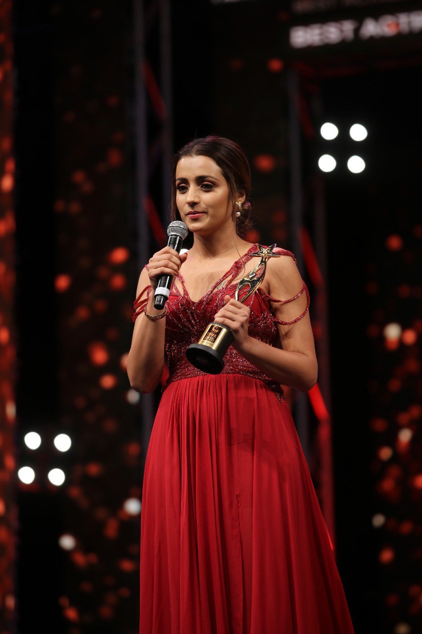 Trisha Receiving SIIMA Awards 2019 At Doha Set 2