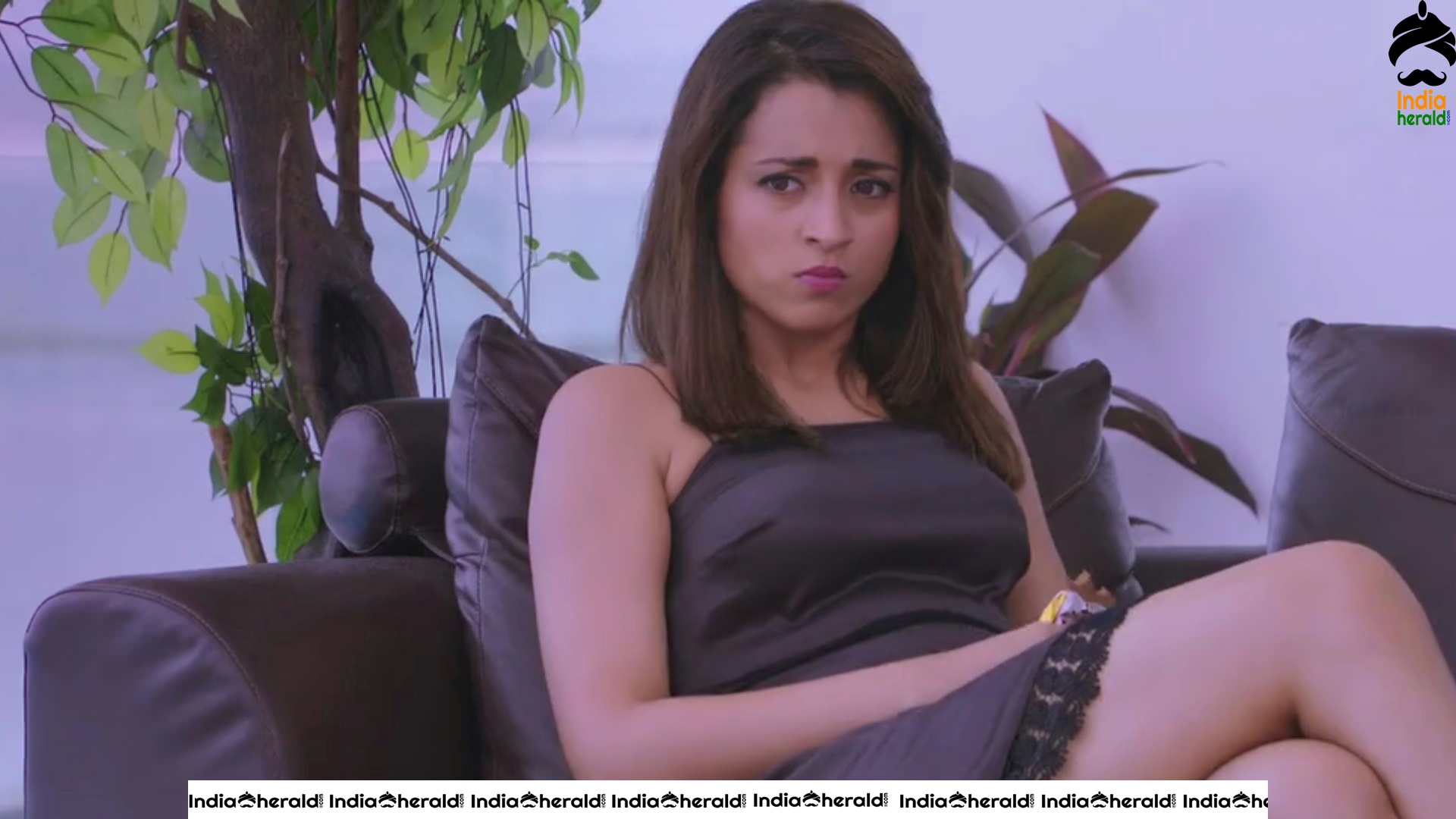 Trisha Unseen Hot Thighs Show in Short Sleeveless Frock Set 1