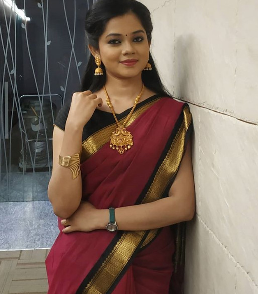 TV News Reader Anitha Sampath Hot Stills Set 2