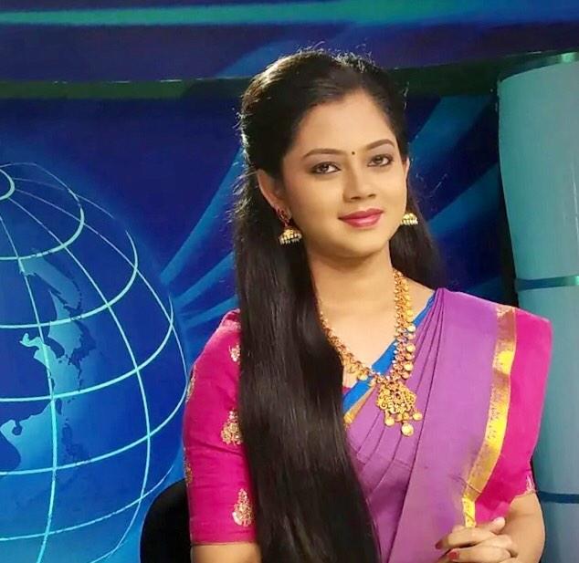 TV News Reader Anitha Sampath Hot Stills Set 3