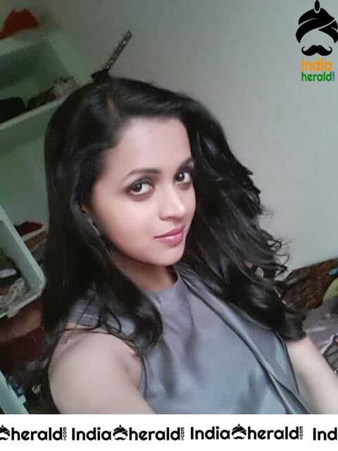 Unseen Photos of Bhavana Menon Set 3