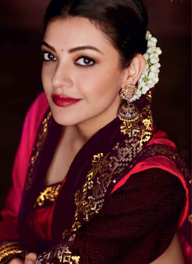 Unseen Rare Photos Of Kajal Aggarwal Posing Sexy For Saree Shopping Website
