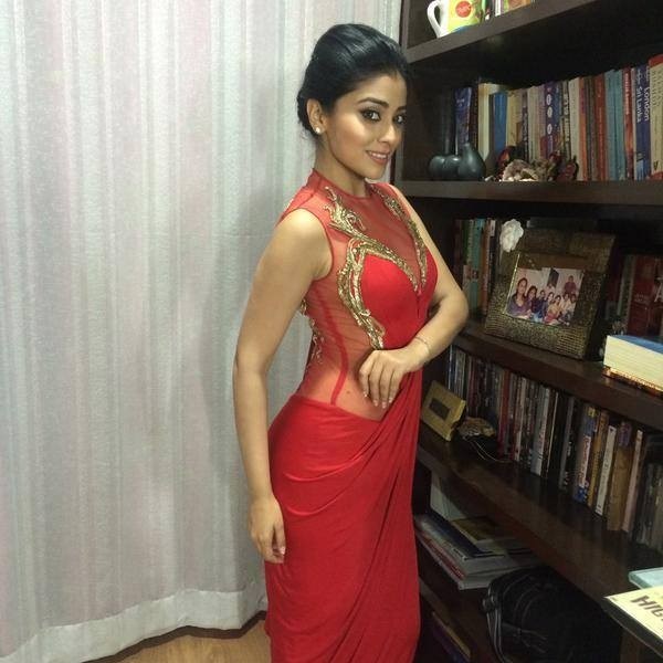 Unseen Rare Photos Of Shriya Saran