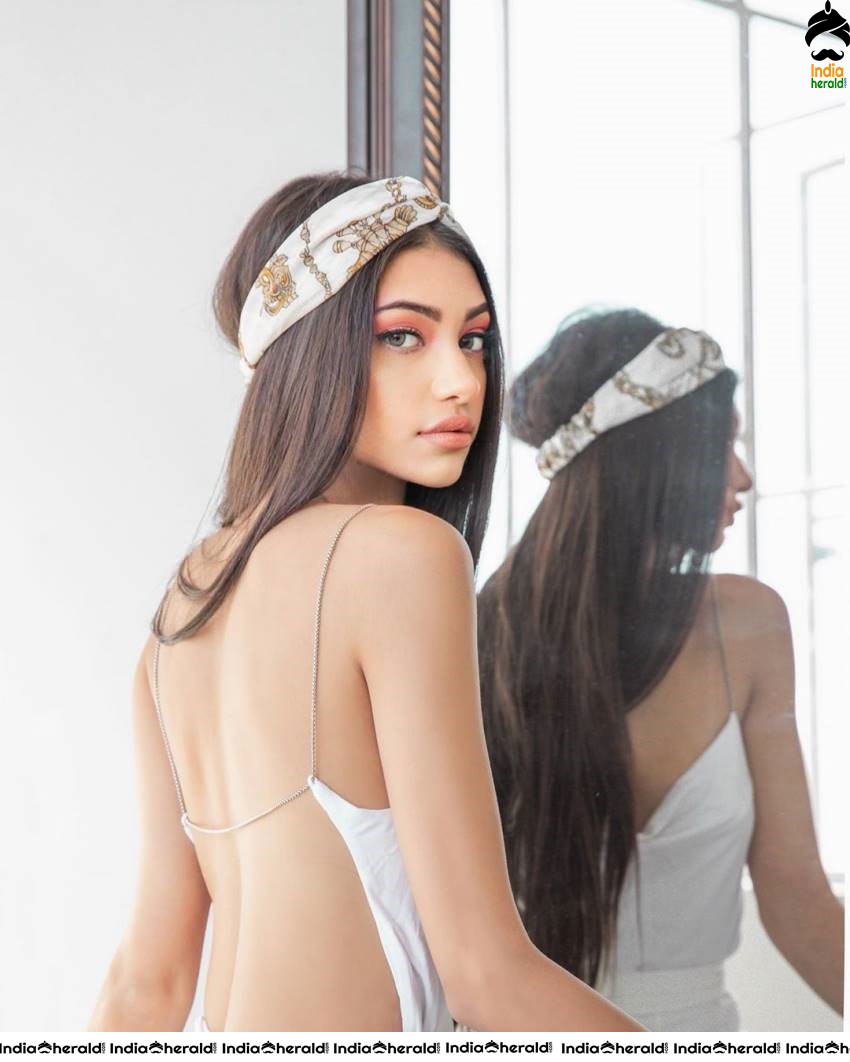 Upcoming Actress Alanna Panday Hot Photos which went Viral Set 1