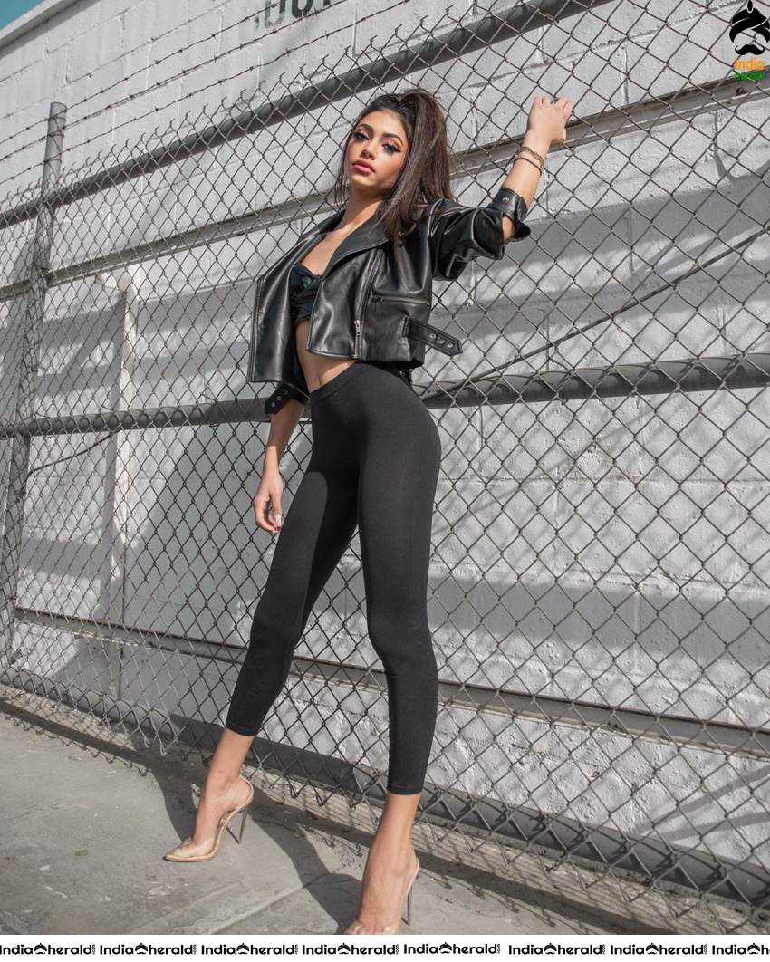 Upcoming Actress Alanna Panday Hot Photos which went Viral Set 1