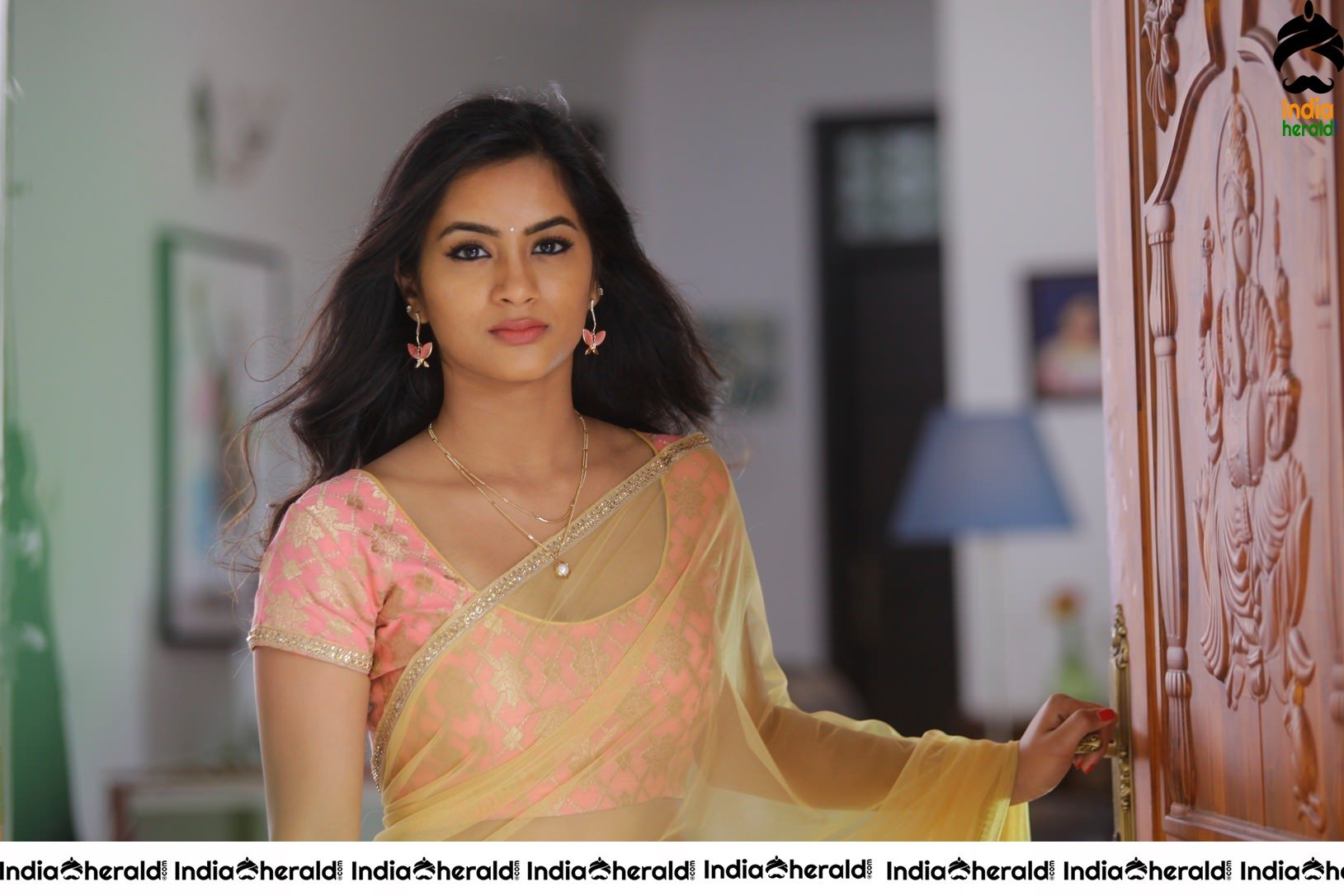 VALLIDHARI MADHYA movie Heroine Stills