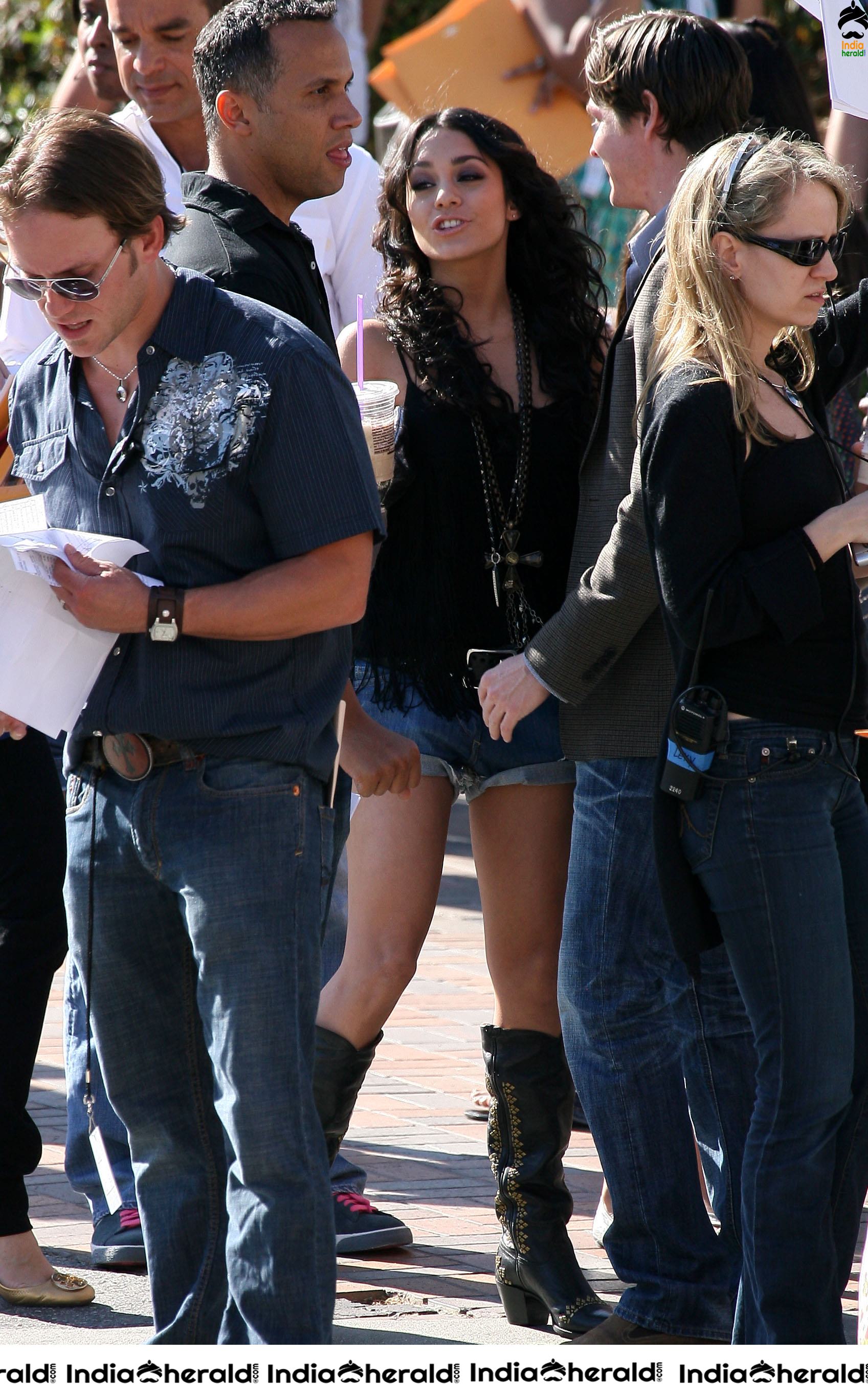 Vanessa Hudgens Arriving in Hot thighs revealing shorts at Nickelodeon Awards