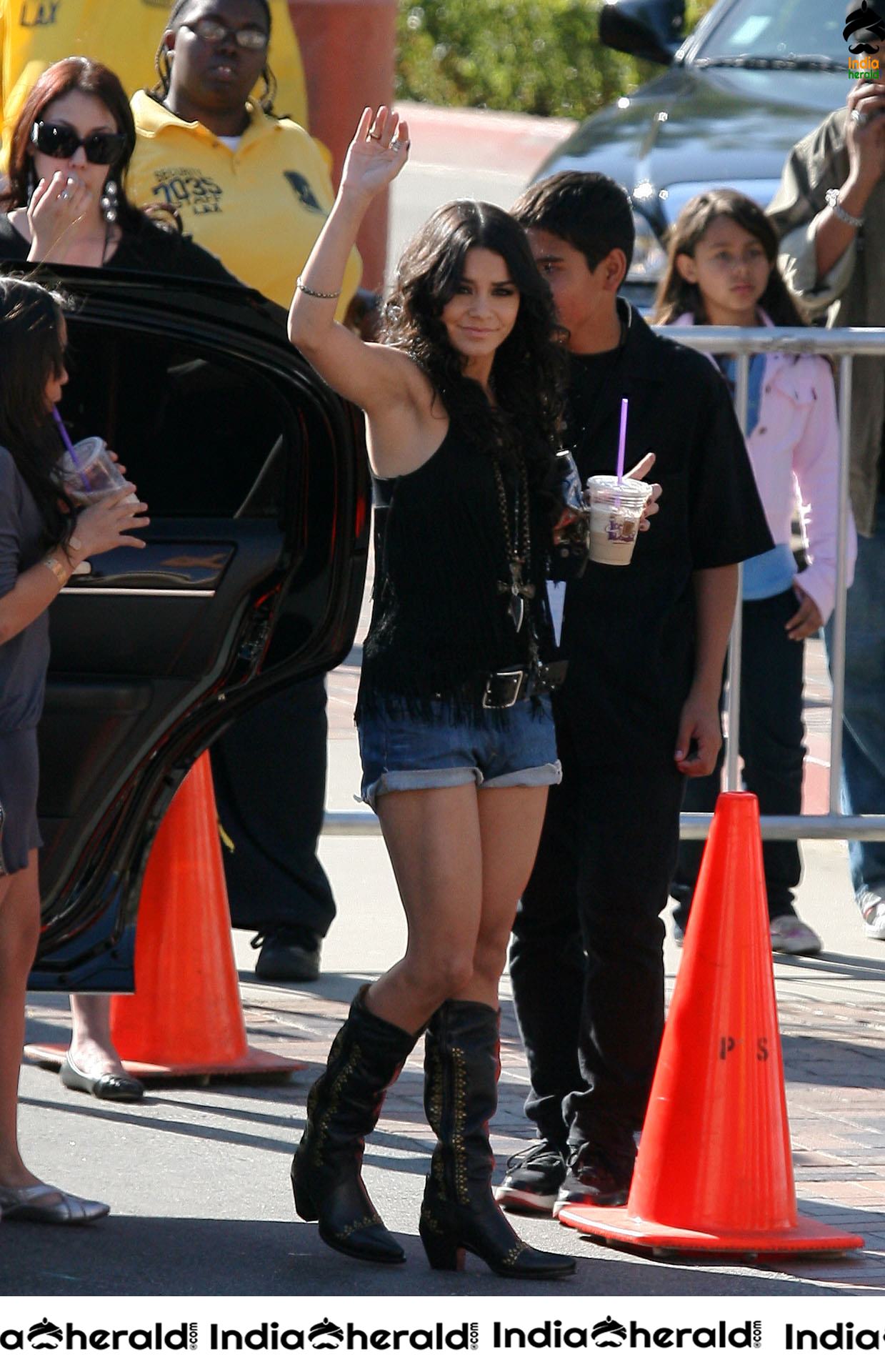 Vanessa Hudgens Arriving in Hot thighs revealing shorts at Nickelodeon Awards