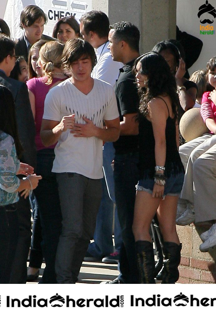 Vanessa Hudgens Arriving in Hot thighs revealing shorts at Nickelodeon Awards