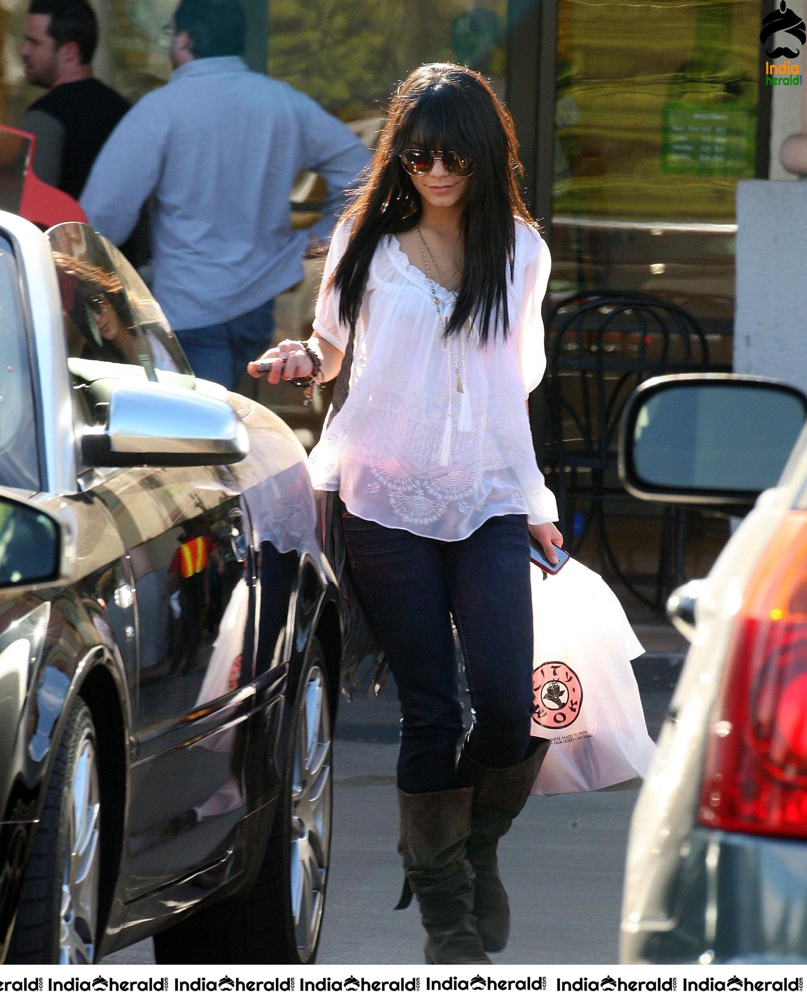 Vanessa Hudgens Caught by Paparazzi while she was out for Shopping in LA