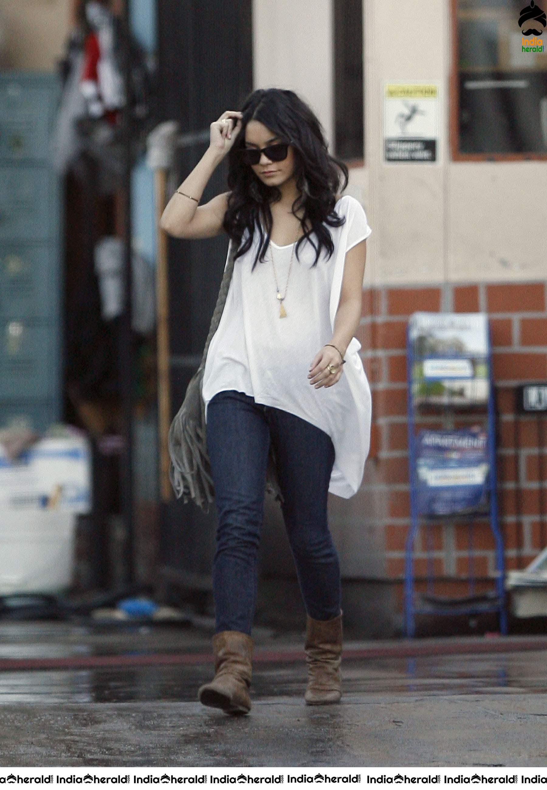 Vanessa Hudgens Caught by Paparazzi while she was out for Shopping in LA