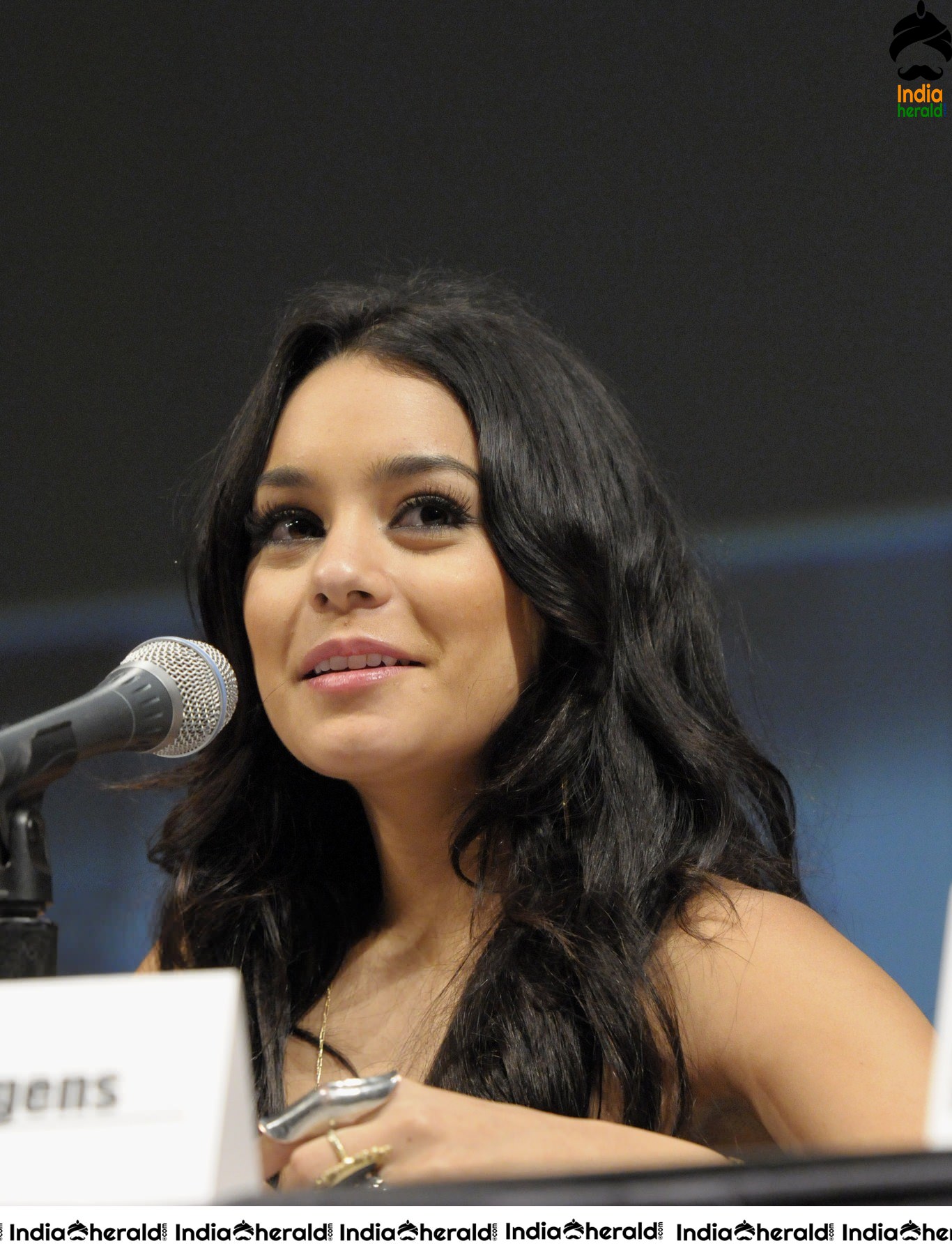 Vanessa Hudgens in a Sexy dress during Comic Con event