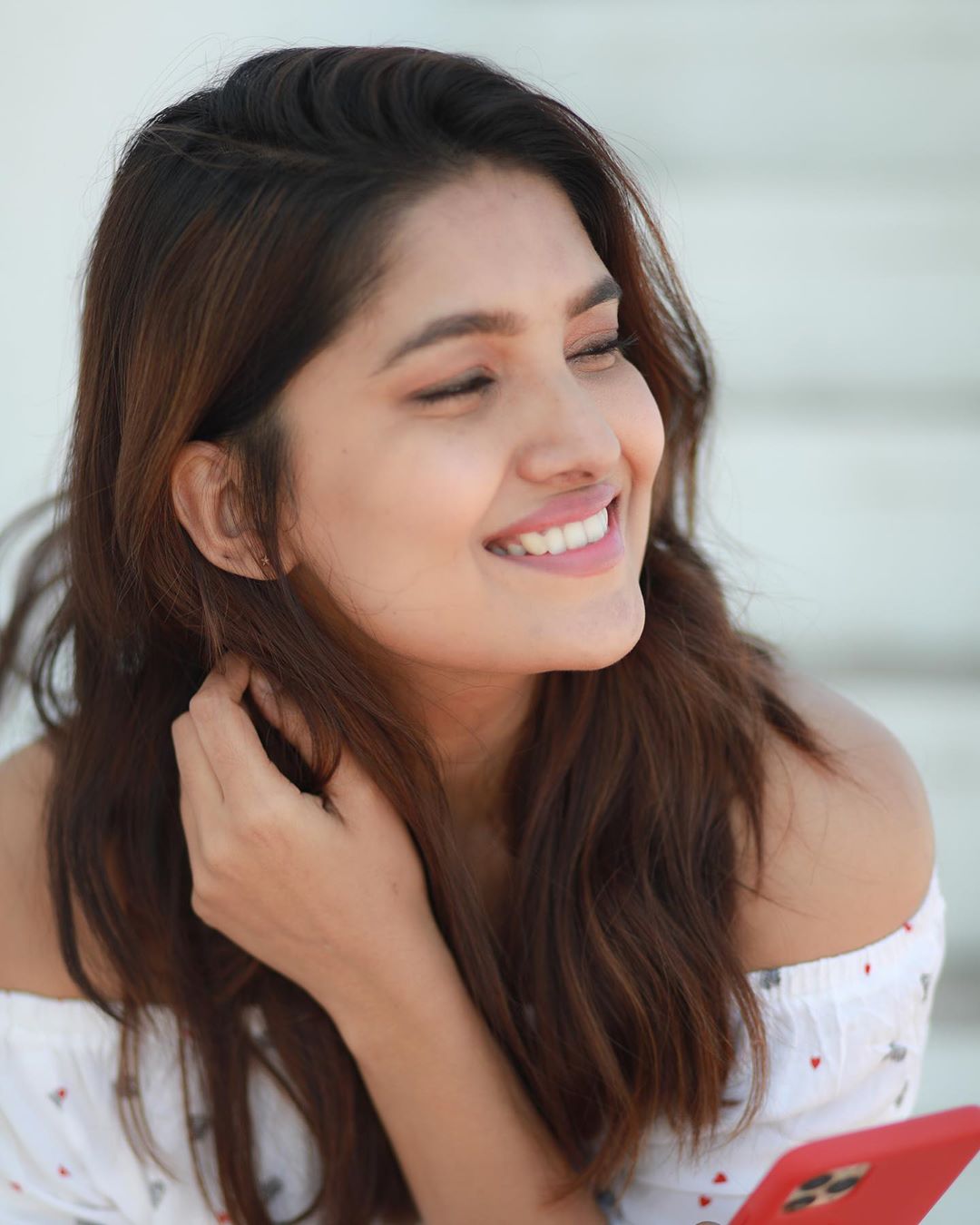 Vani Bhojan Latest Cute Insta Photos