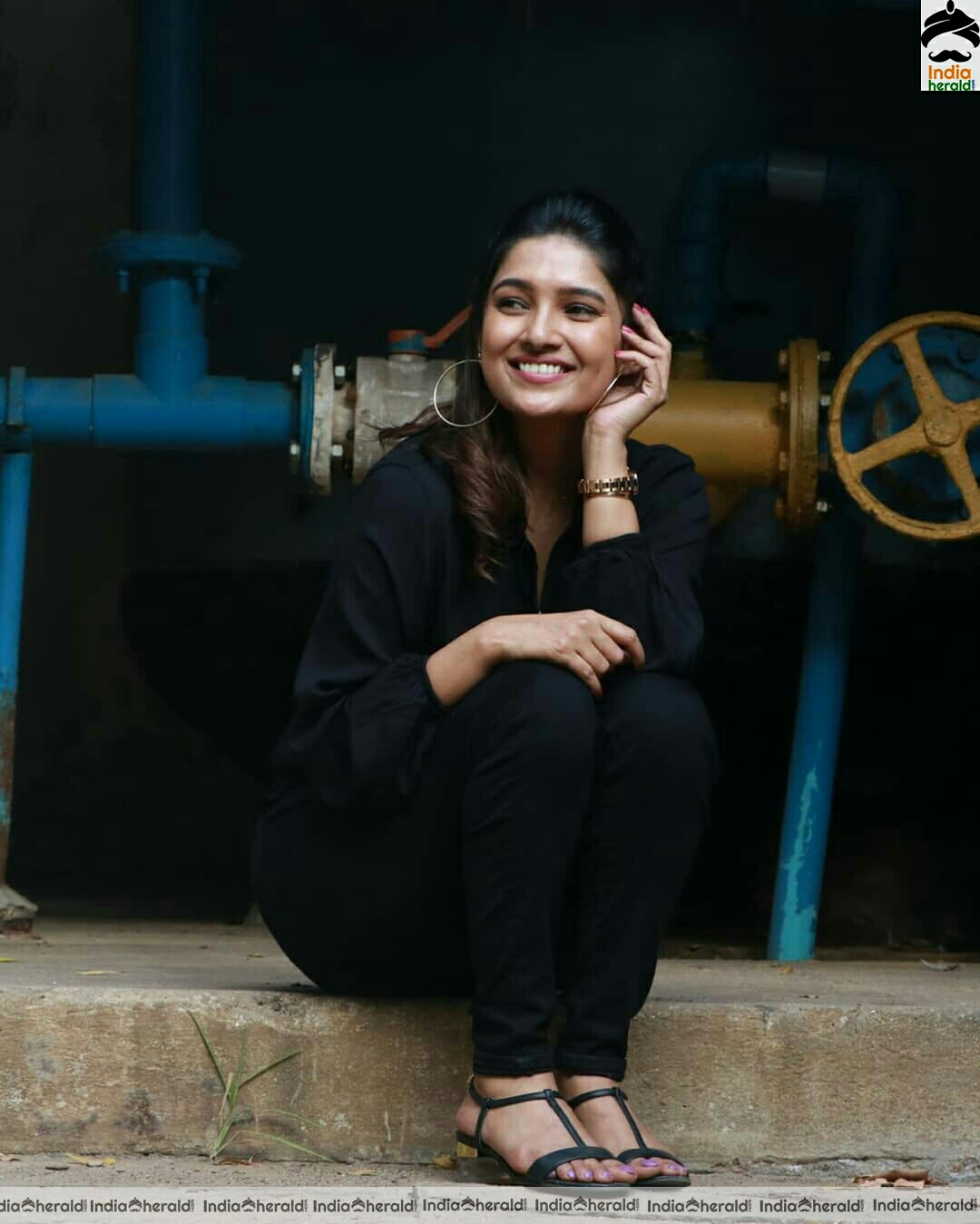 Vani Bhojan latest Cute Photo Stills