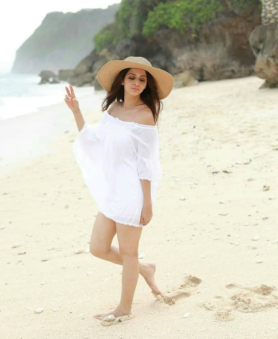 Vedhika Hotness Photos At The Beach